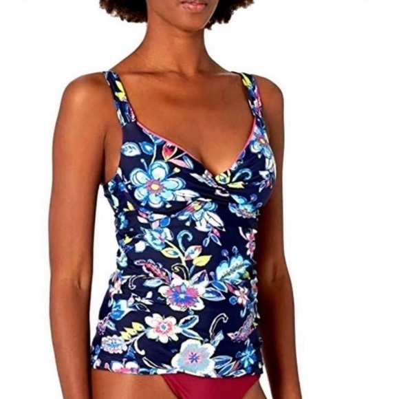 Anne Cole Holiday Paisley Underwire Twist Front Tankini Top - Picture 7 of 11